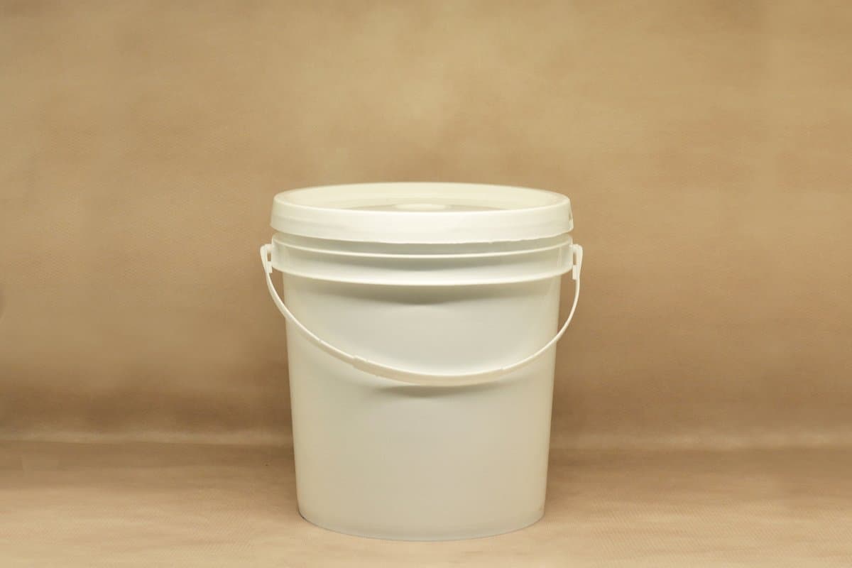 Balde 4 Lts. con Tapa - Imagen 1