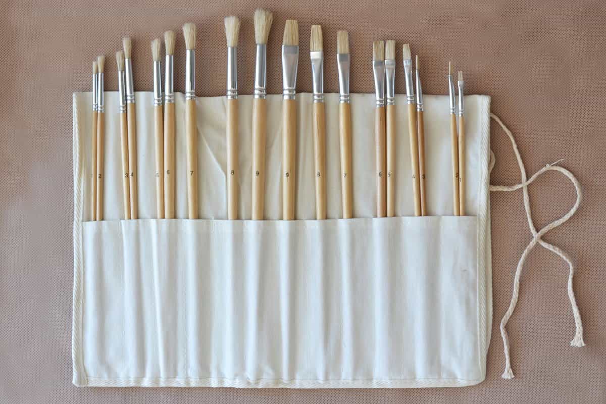 Set Pinceles x 18 un. con Tela (11219)