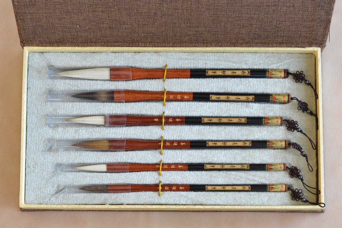 Caja de Pinceles Chinos (HCR-8) - Imagen 1