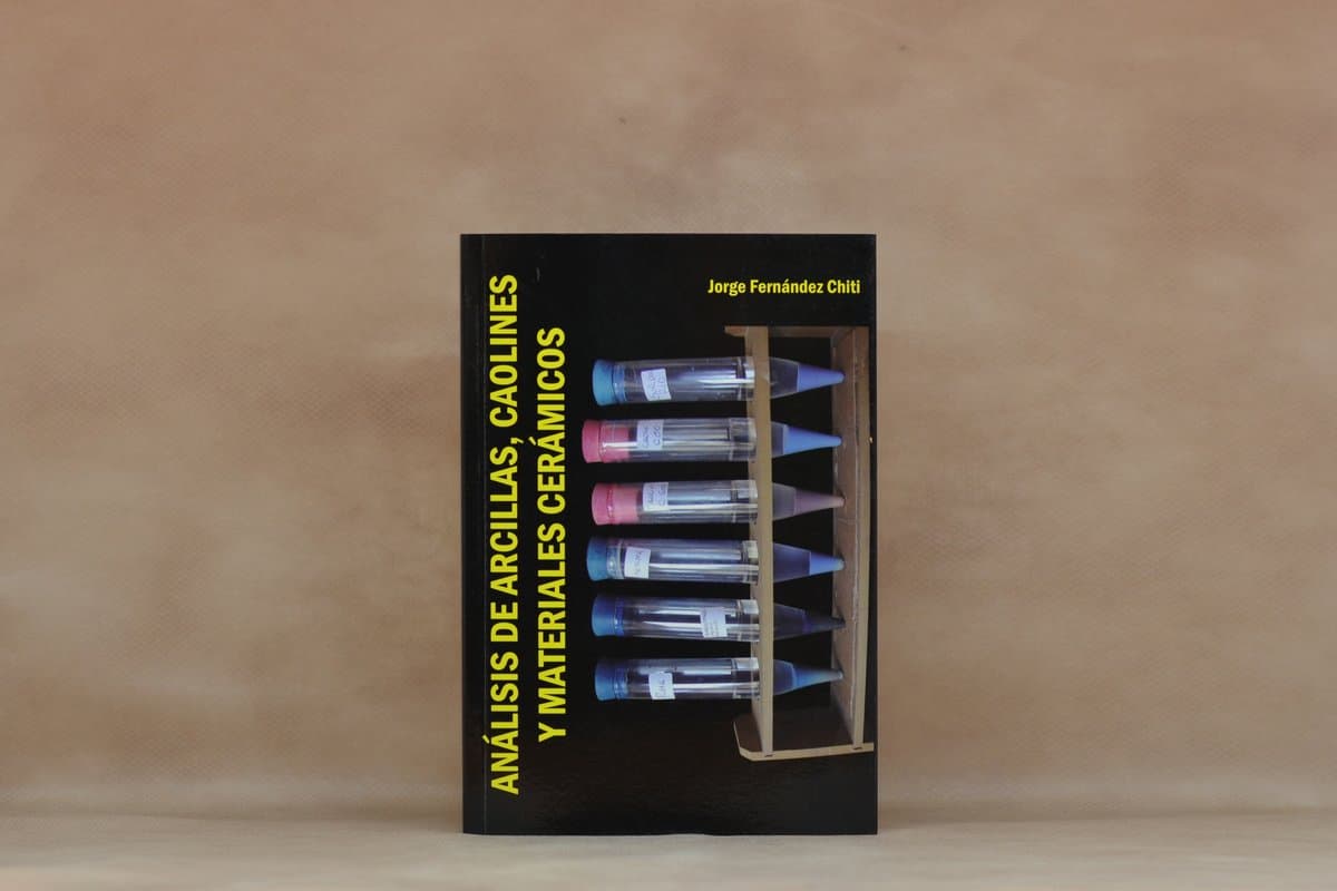 Análisis de Arcillas y Caolines - Imagen 1