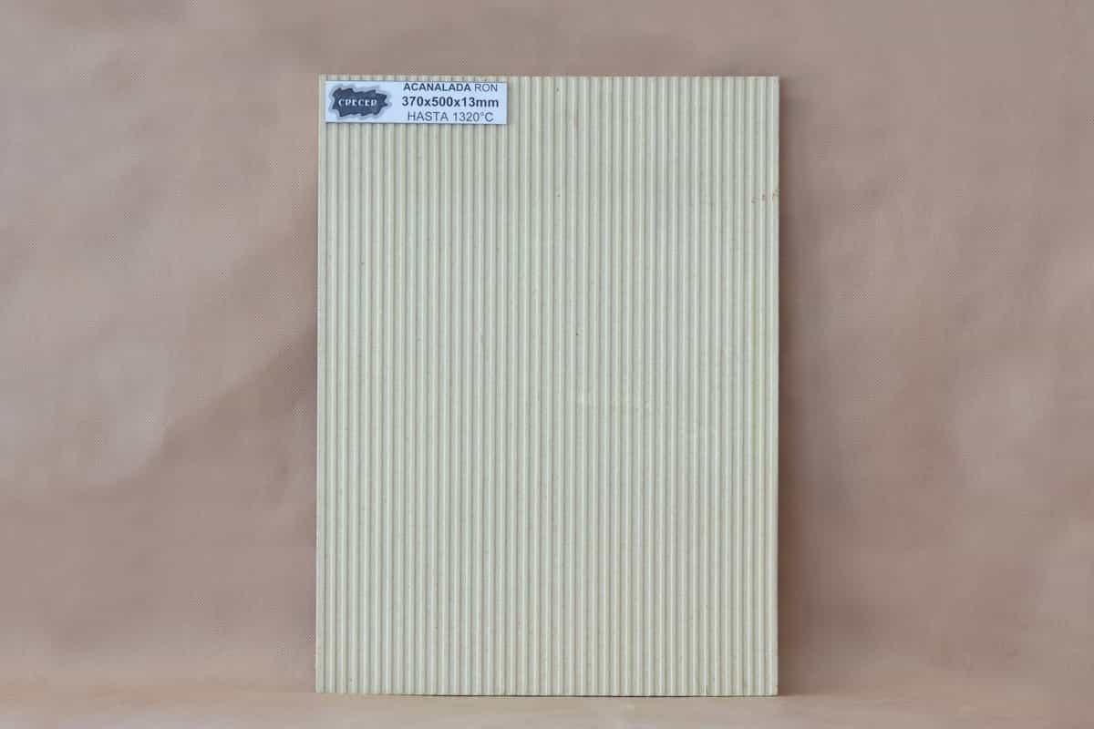 Placa Ron de 370 x 500 x 13 mm Acanalada